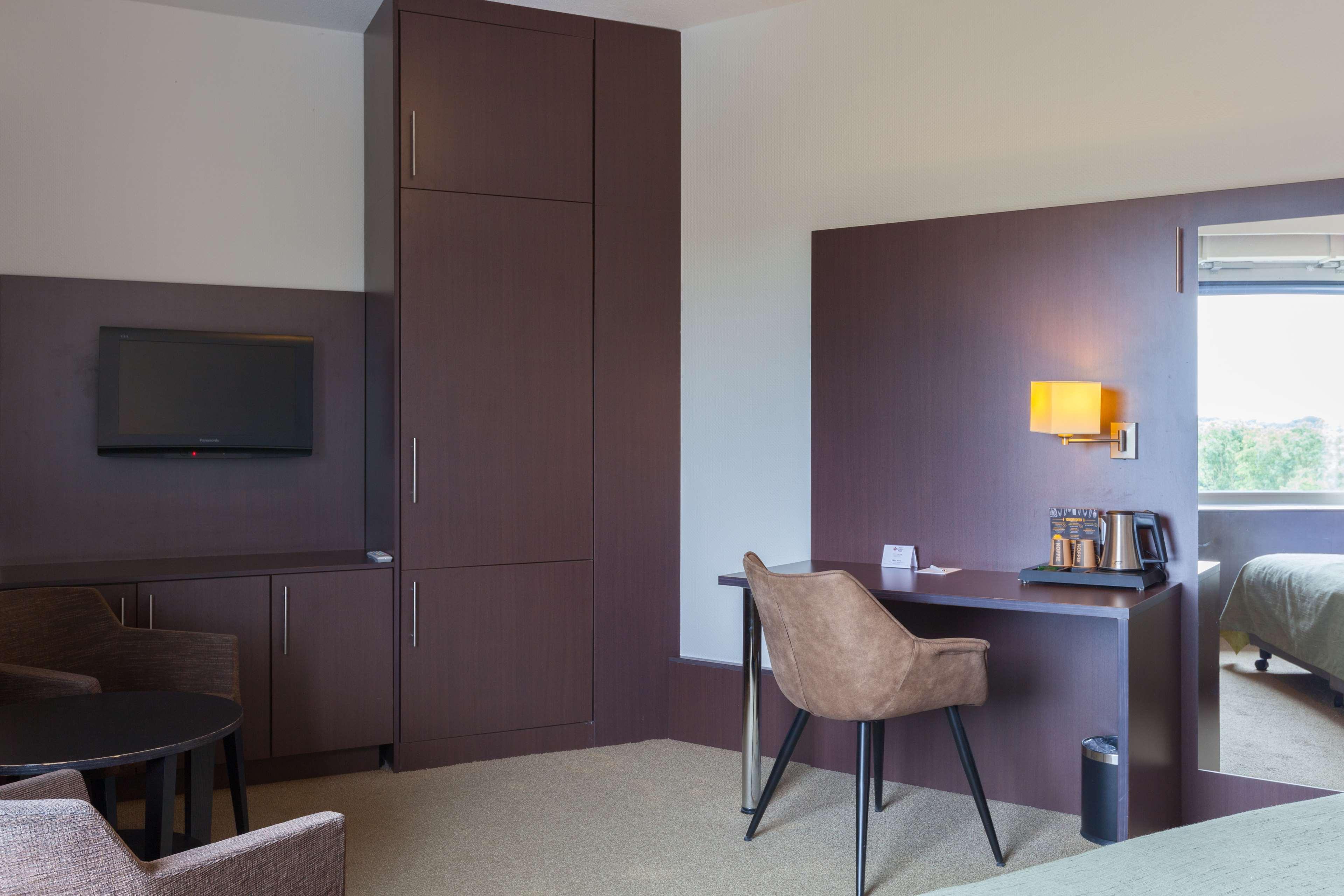 Best Western Plus Flatonia Inn Bagian luar foto