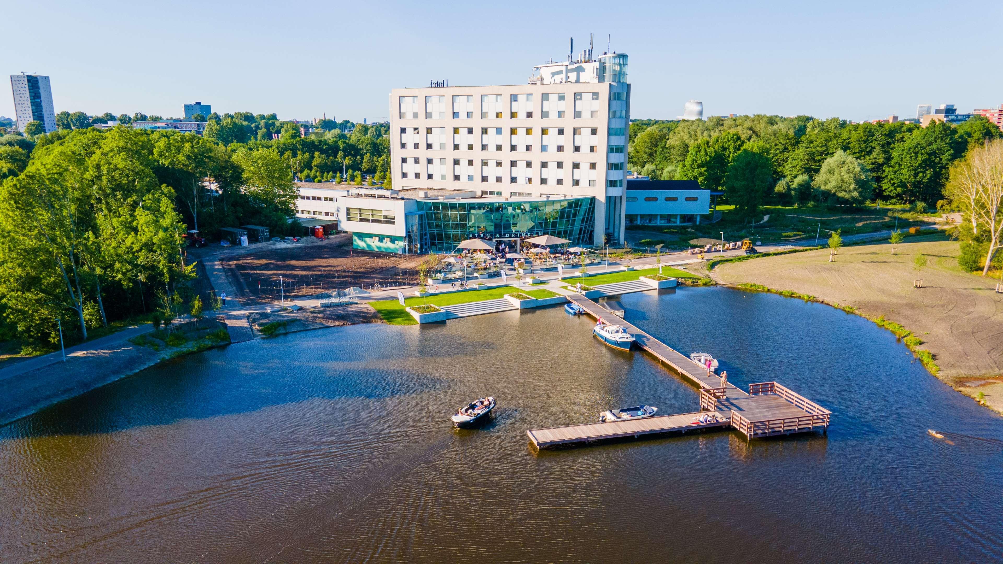 Best Western Plus Flatonia Inn Bagian luar foto